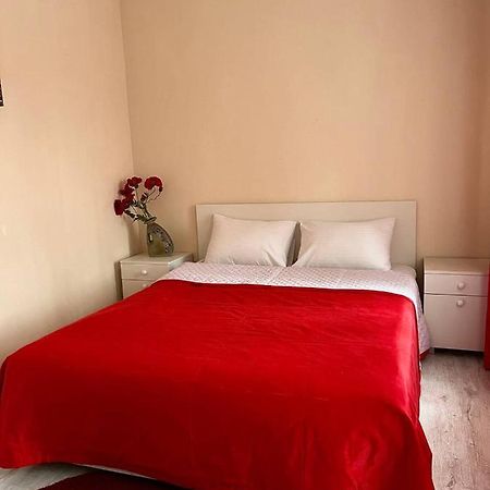 Козацькі Забави Rivne Ngoại thất bức ảnh