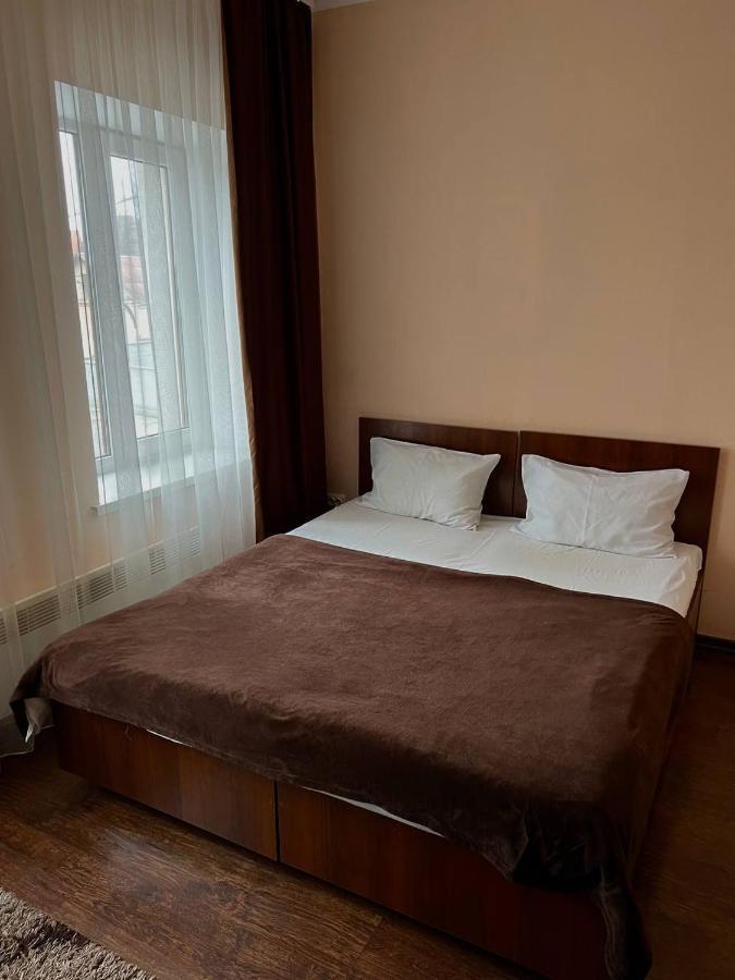 Козацькі Забави Rivne Ngoại thất bức ảnh